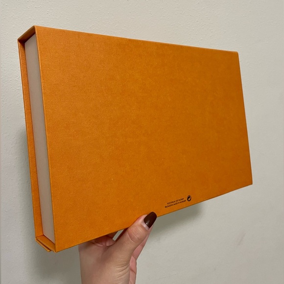Brand new Louis Vuitton gift boxes! - Picture 4 of 6